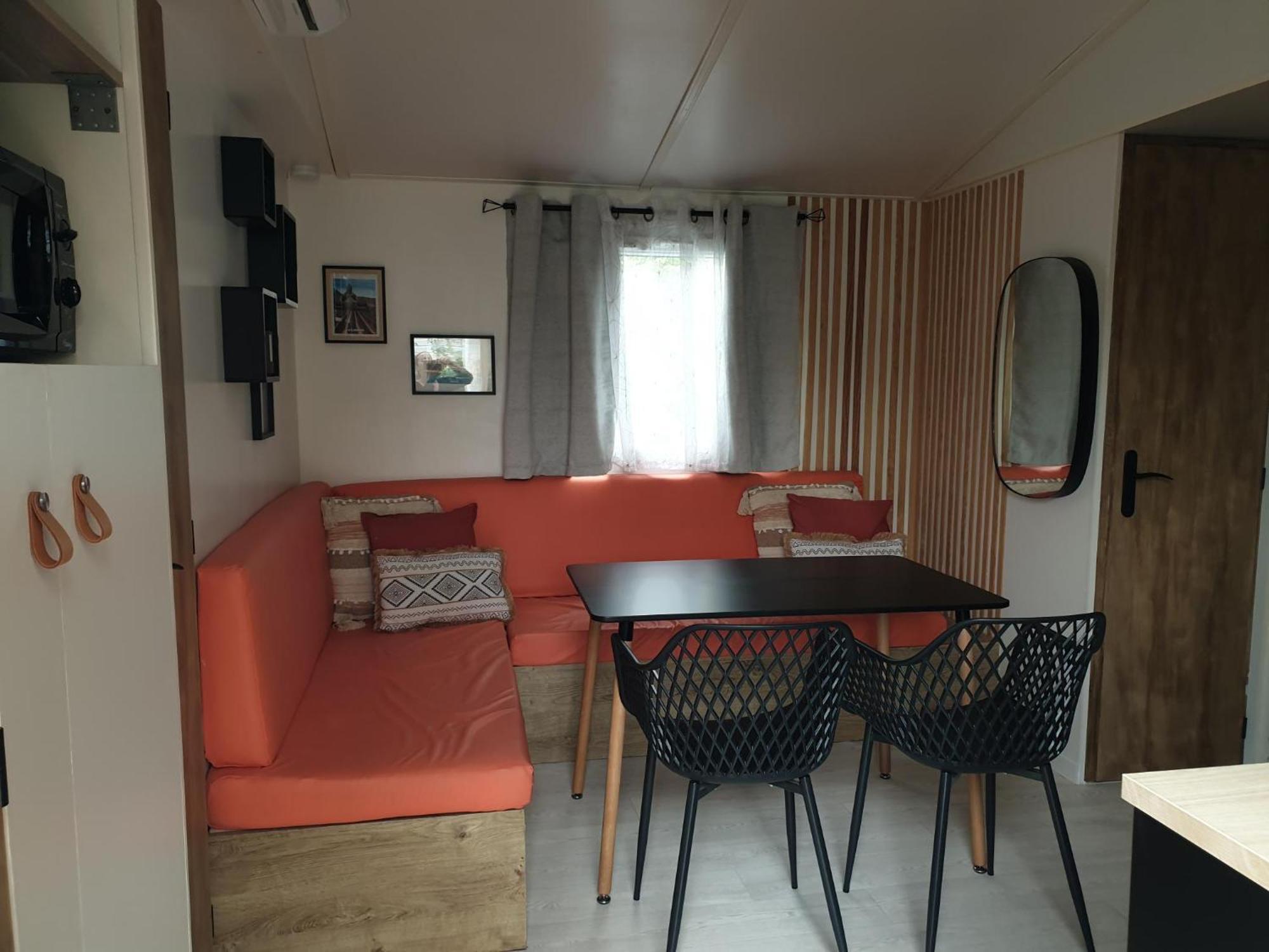 Camping Domaine Des Iscles La Roque-d'Antheron Luaran gambar